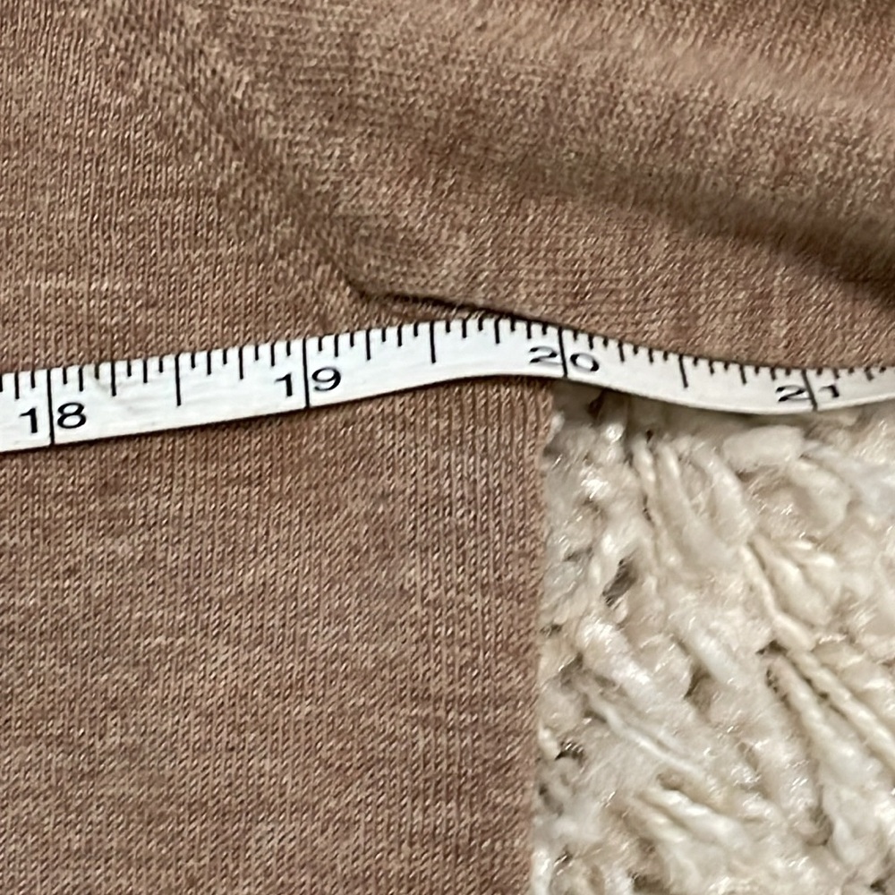 Banana Republic Soft Wool Ruffle Cardigan - Picture 11 of 12